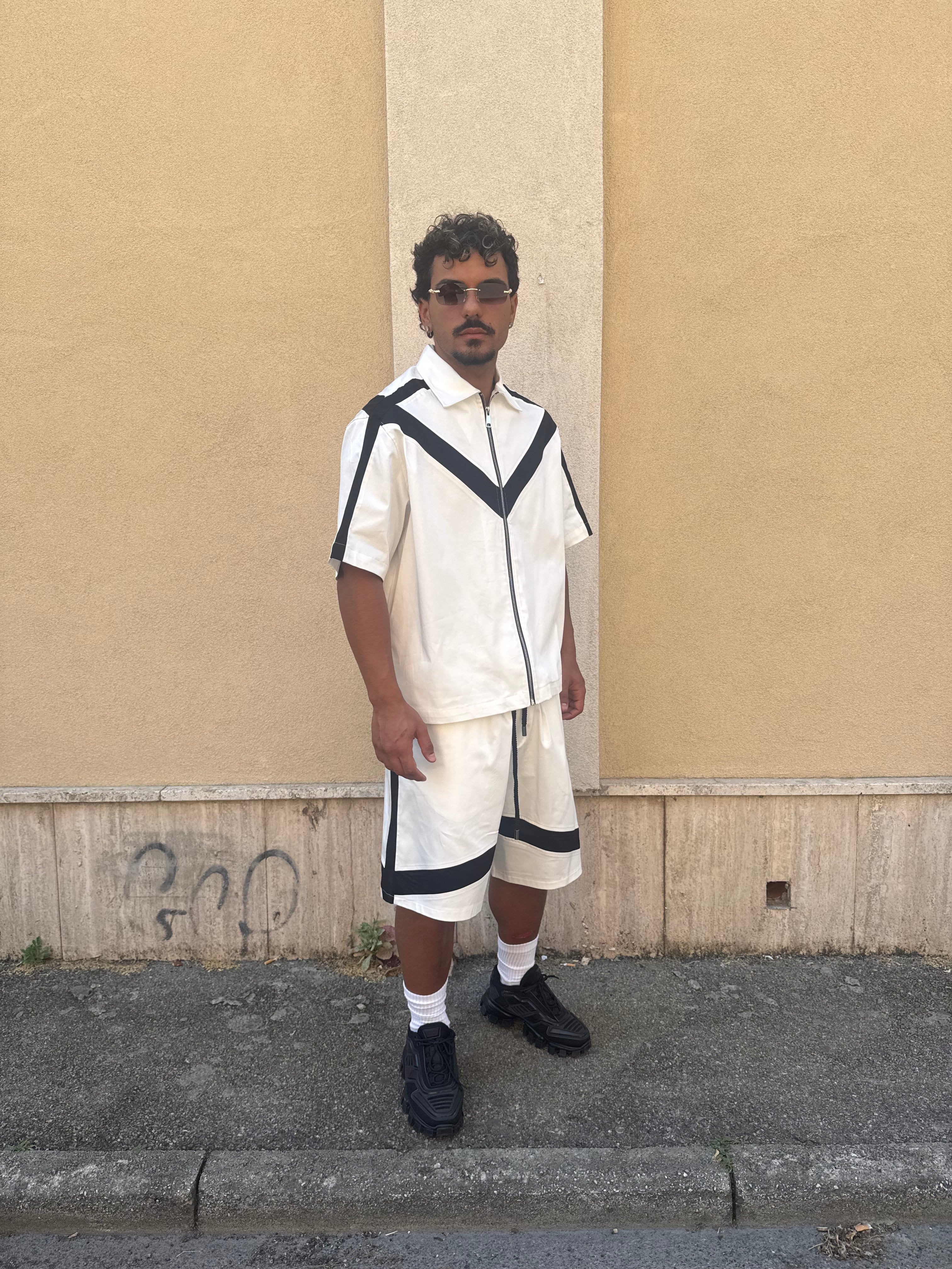 COORDSET “V” WHITE
