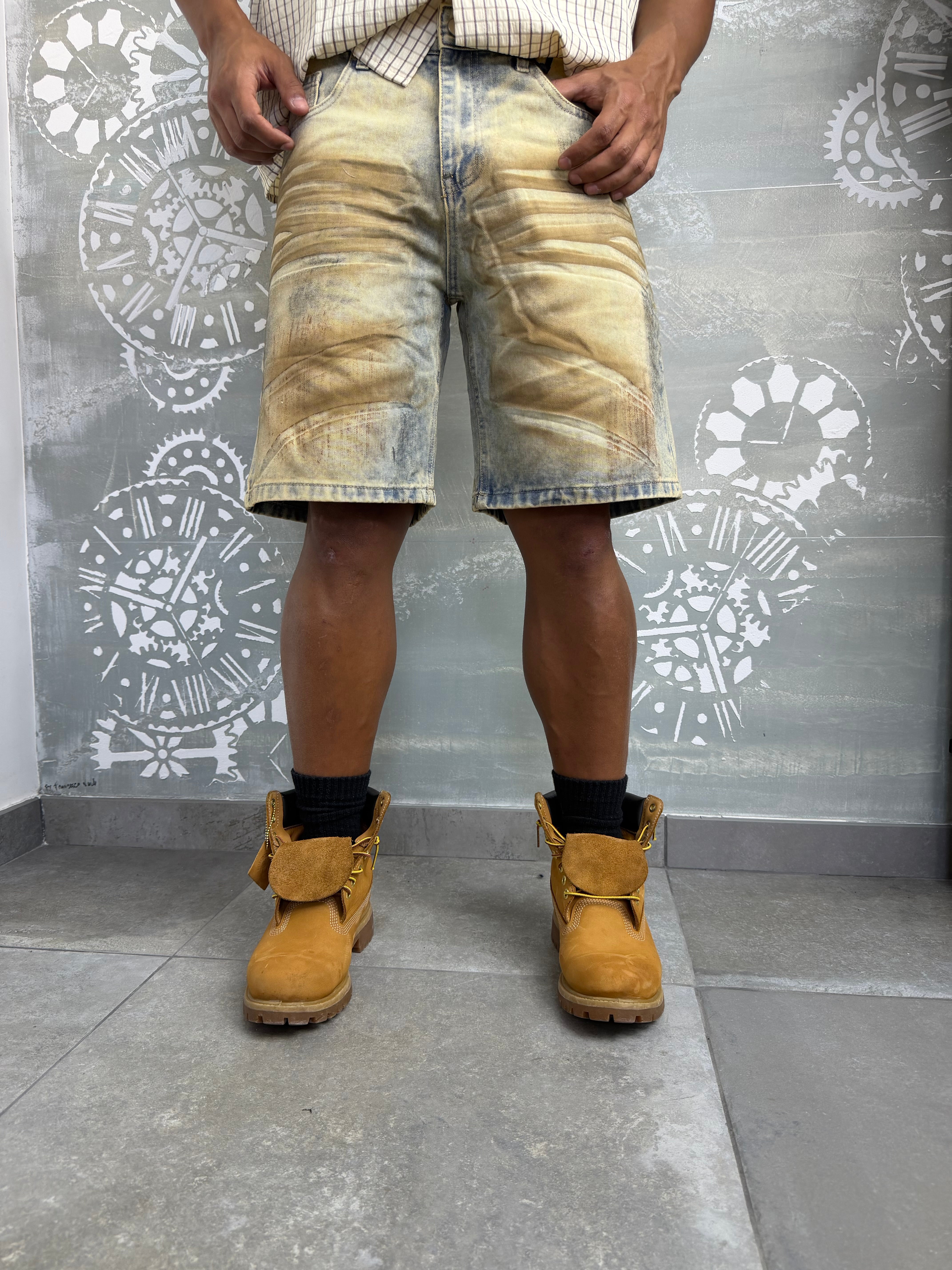 SHORT SAHARA