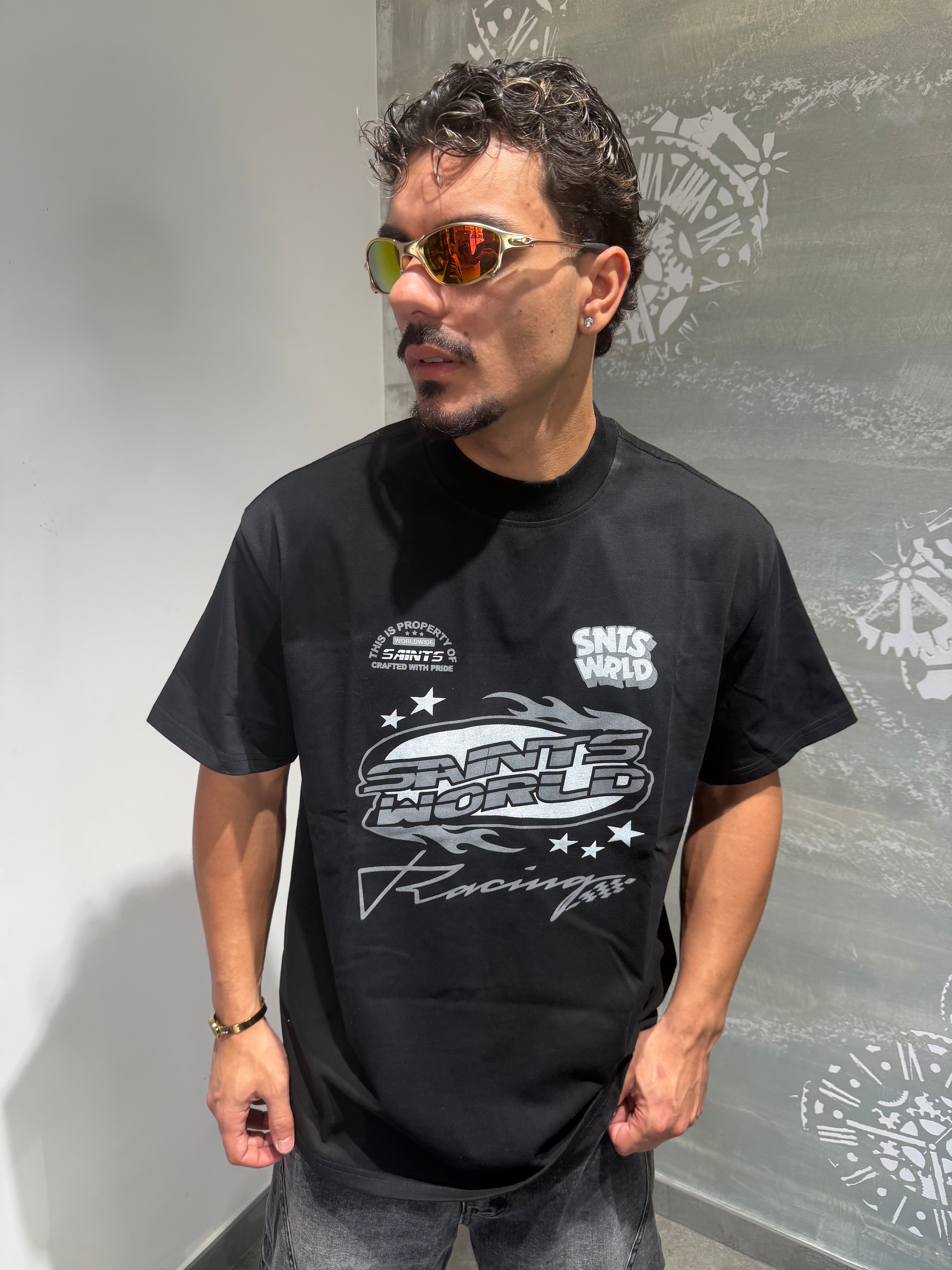 T-SHIRT SAINTS WORLD