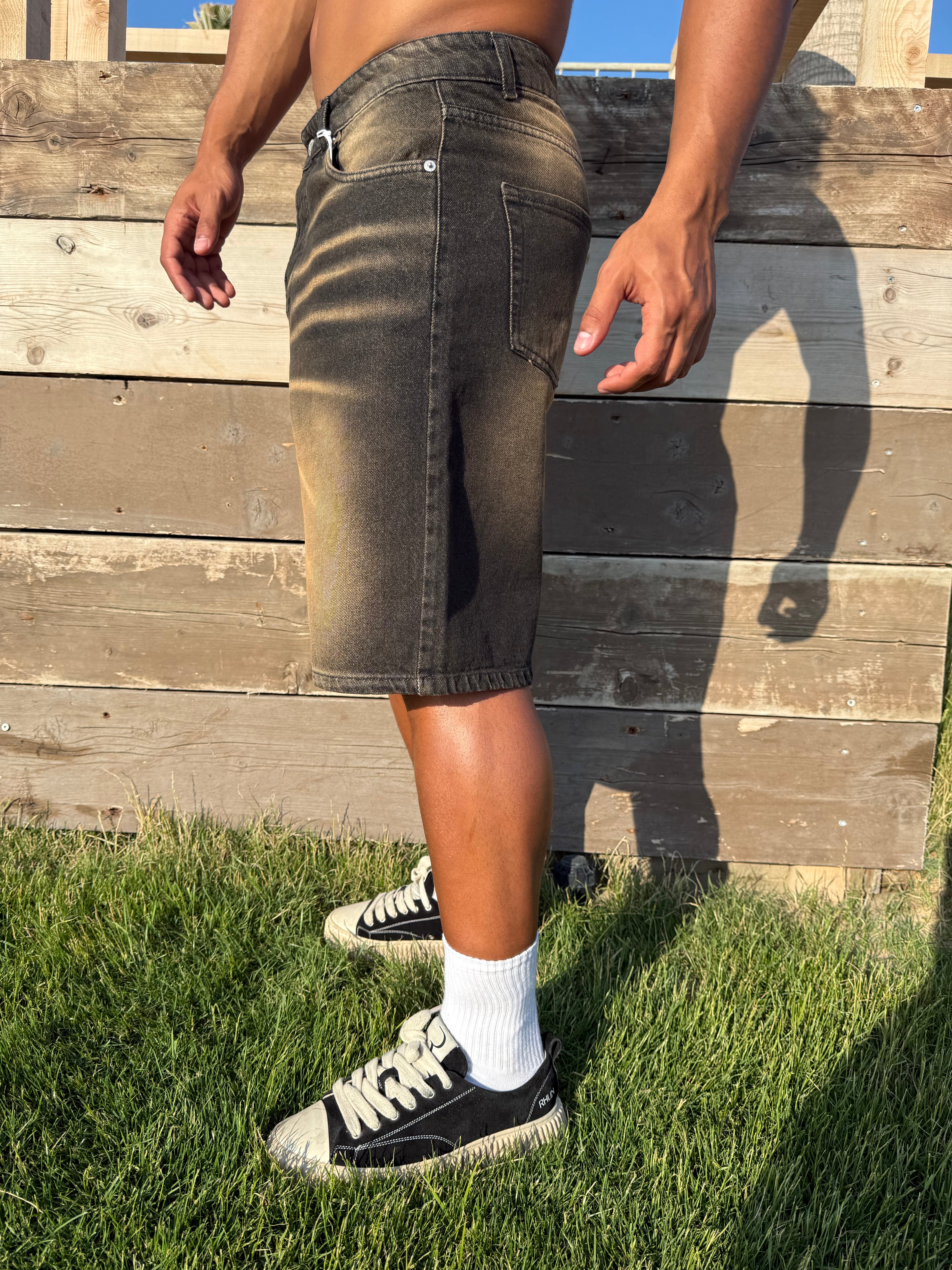 SHORT MORO