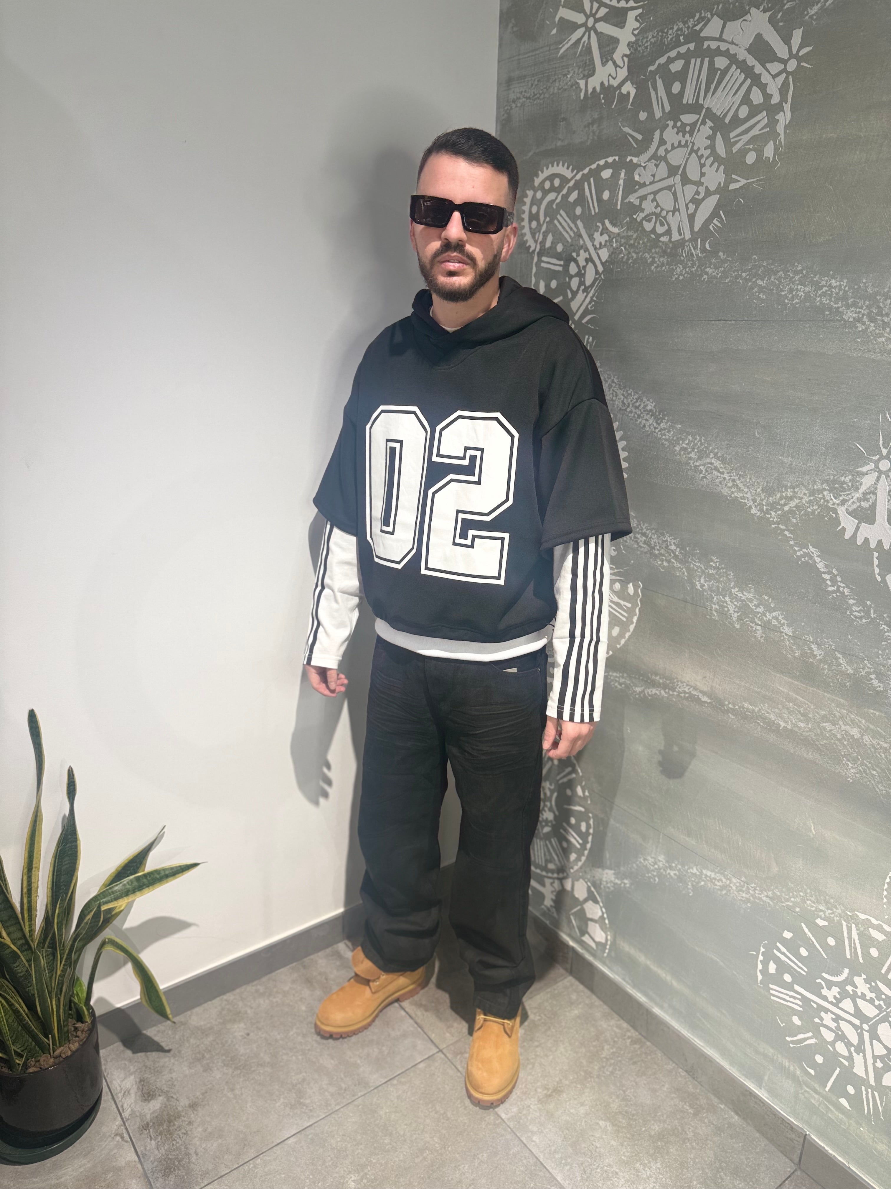 HOODIE 02