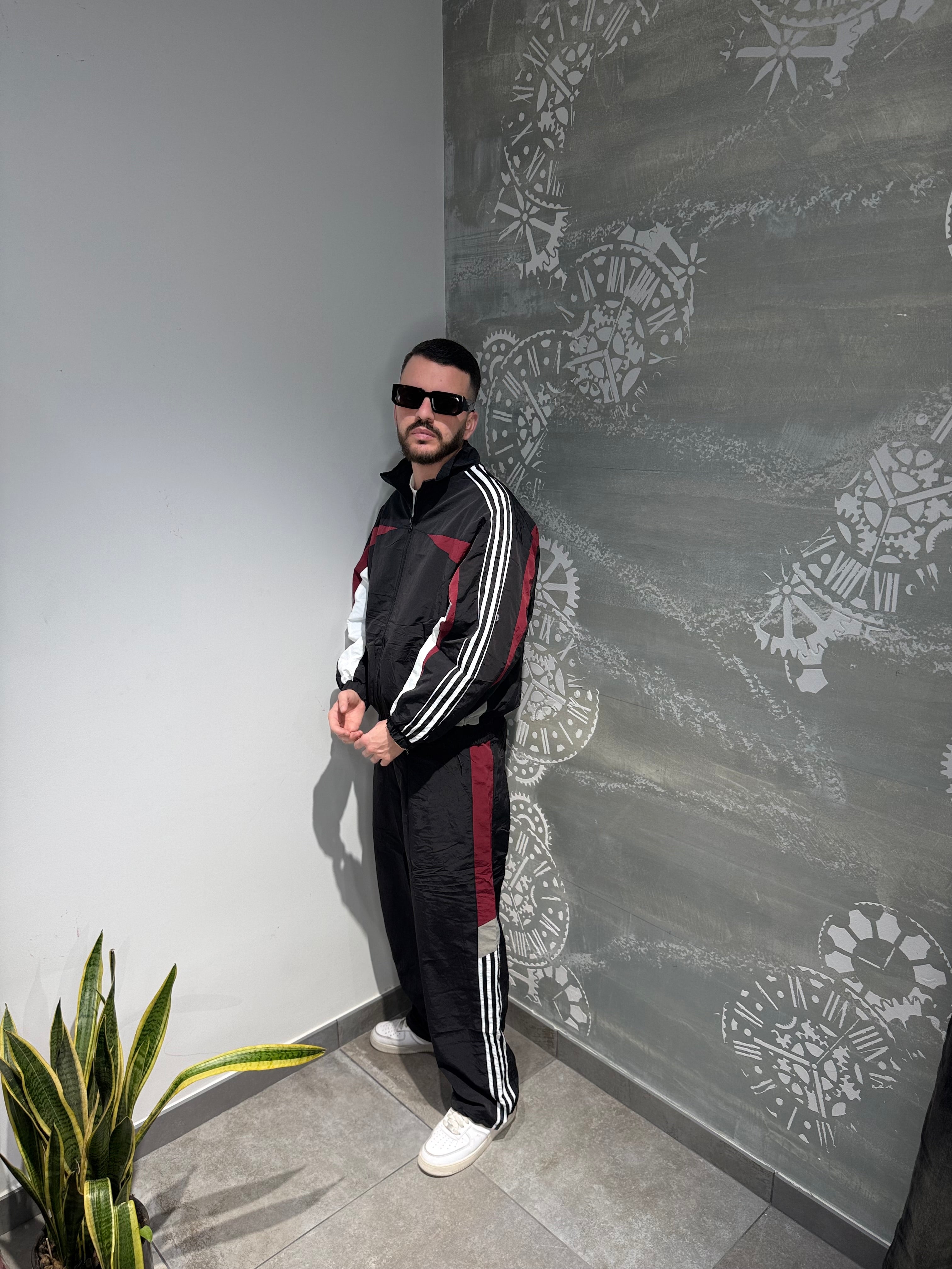 TRACKSUIT AD** BLACK