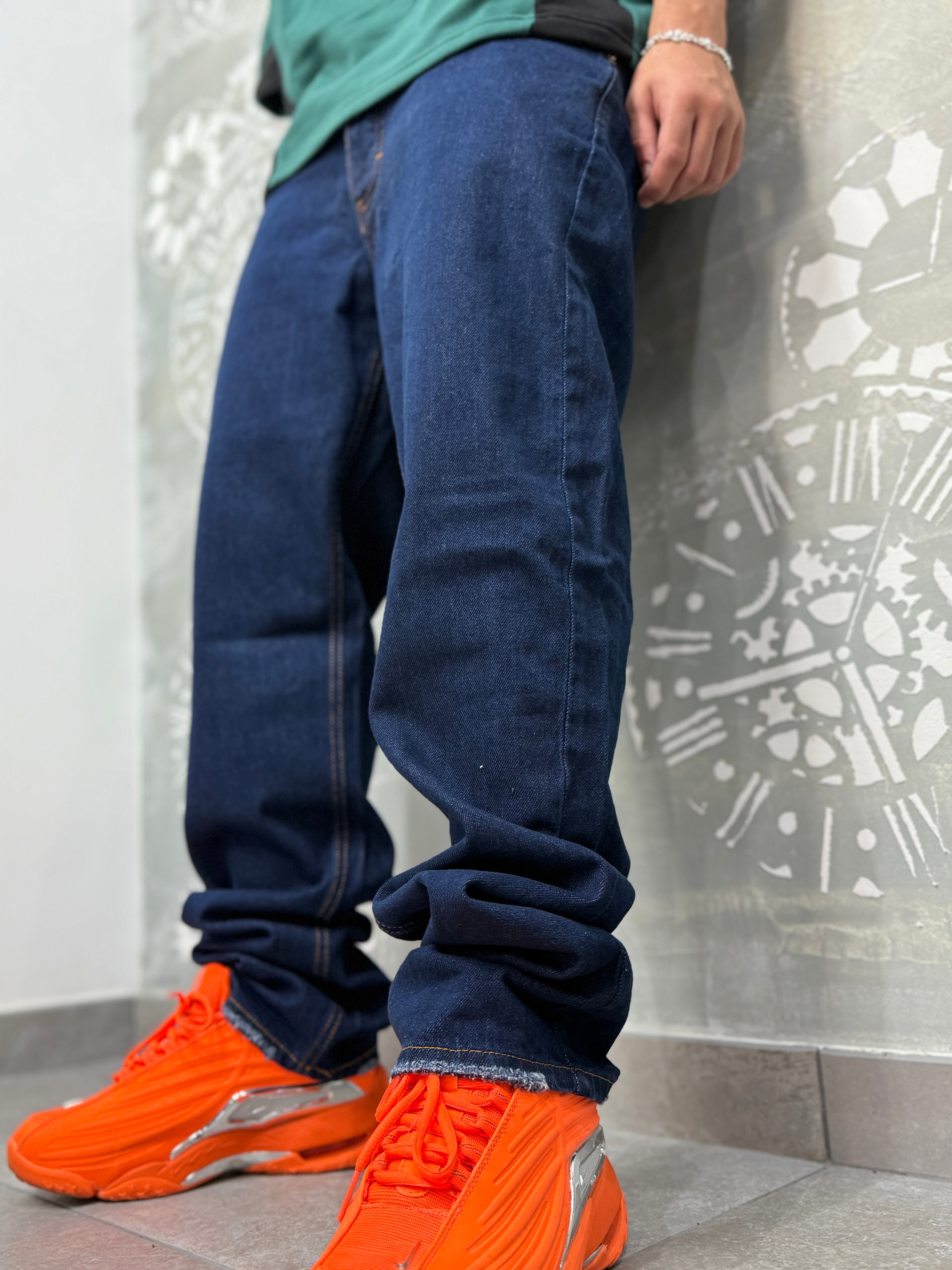 BAGGY BLUE