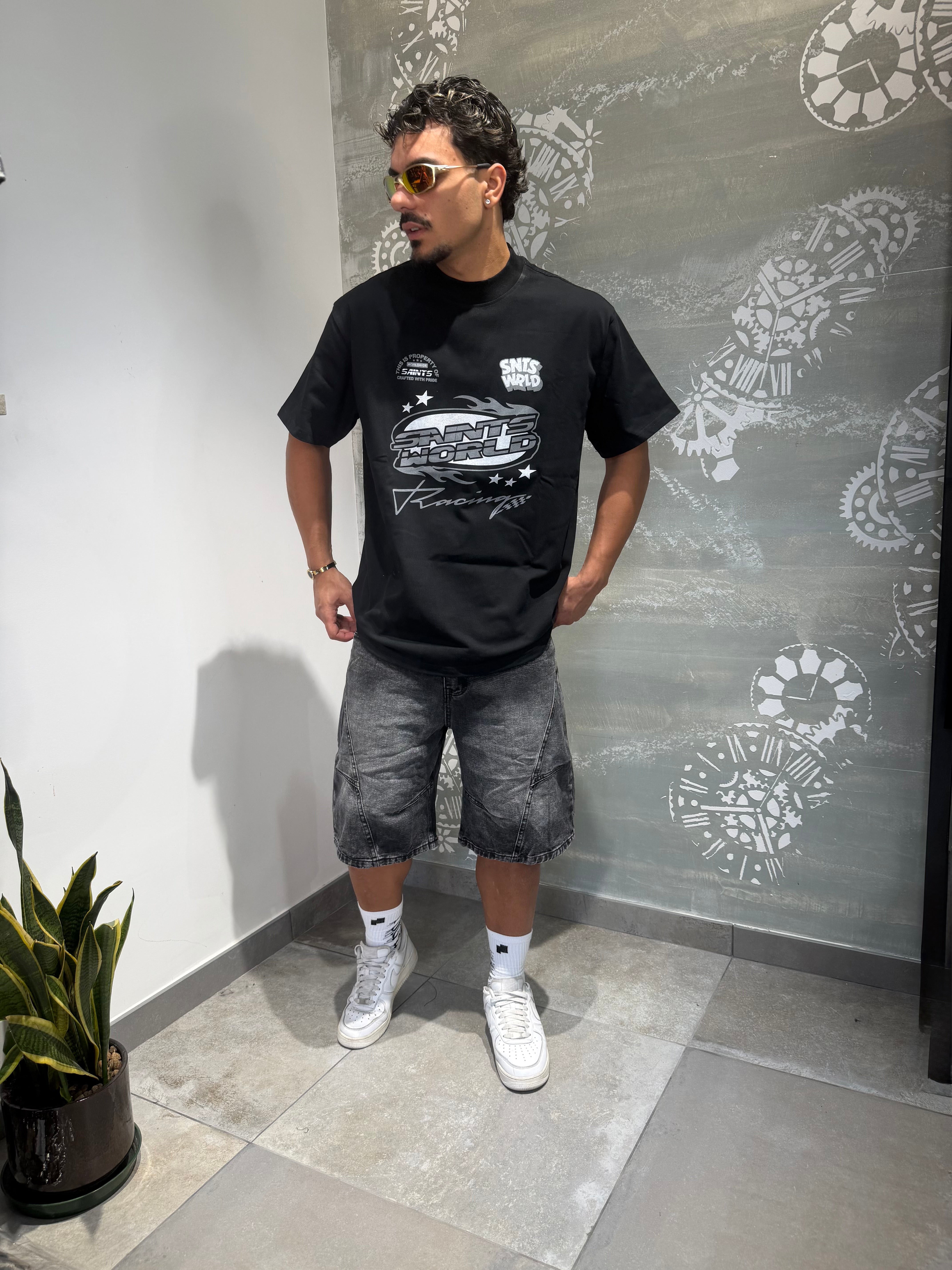 T-SHIRT SAINTS WORLD