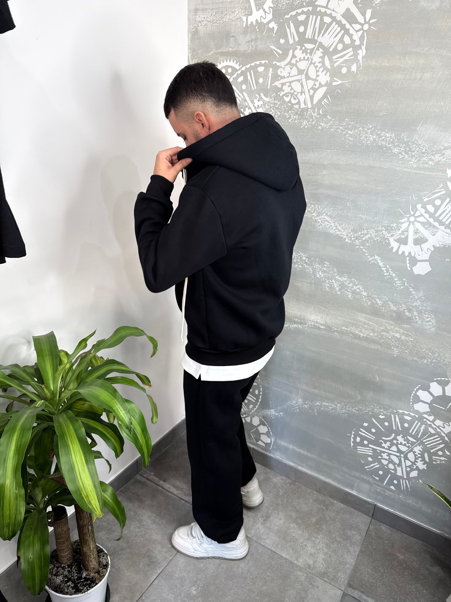 TRACKSUIT DAILY