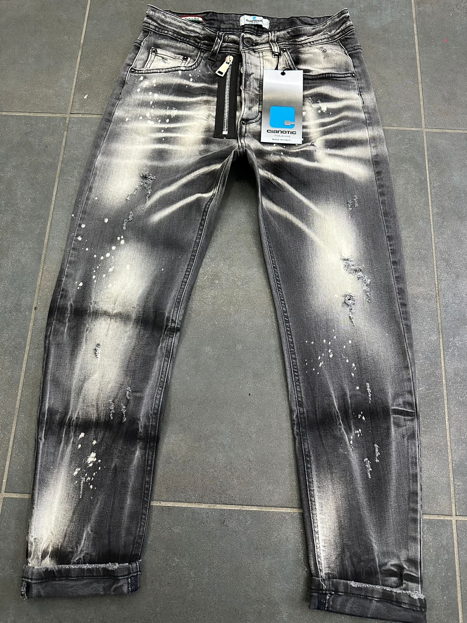 NEW FIT DQ6 ZIP GREY