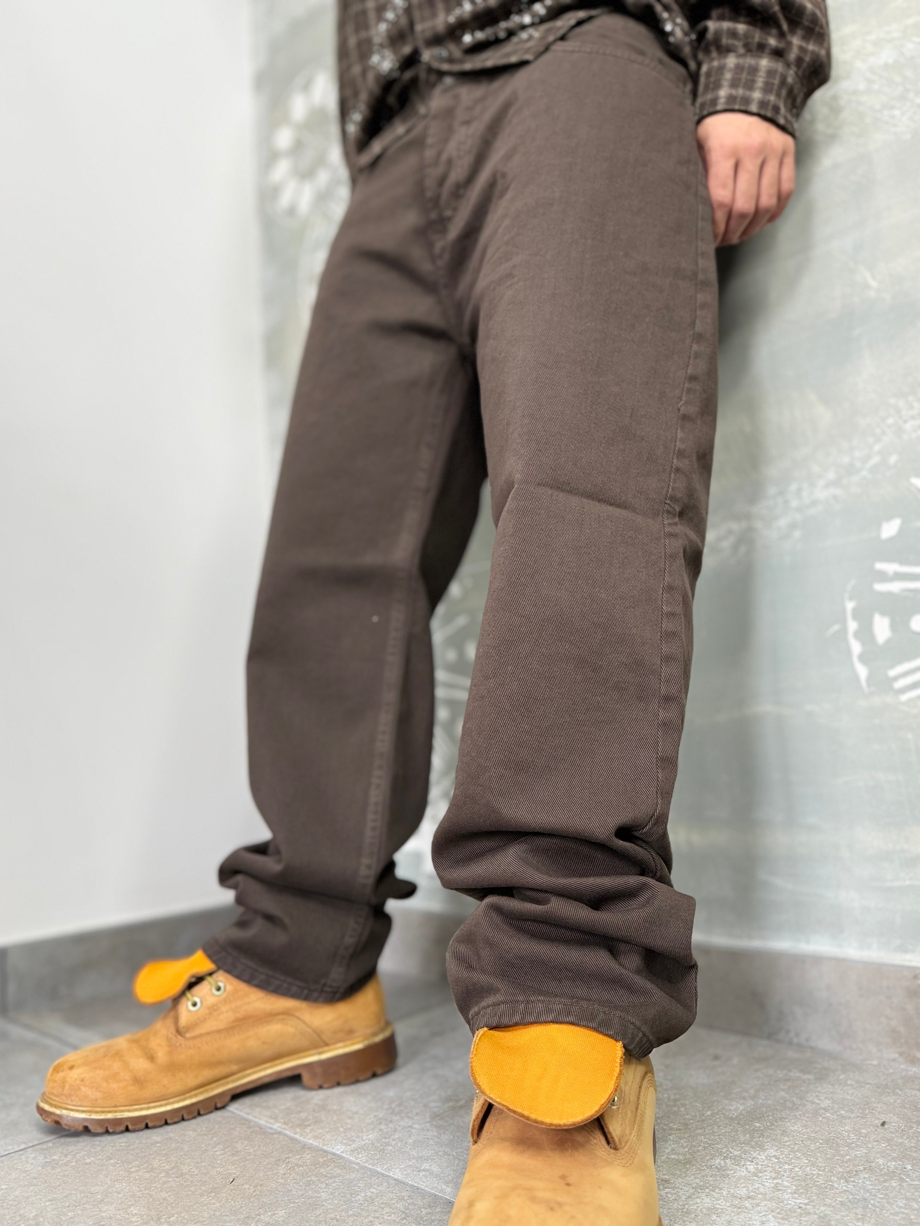 BAGGY BROWN